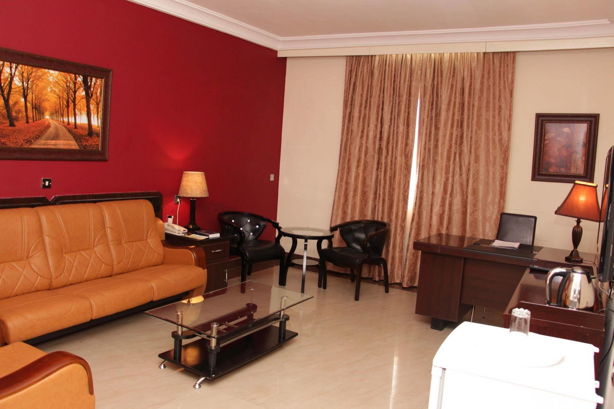 Agura Hotel Abuja Eksteriør billede